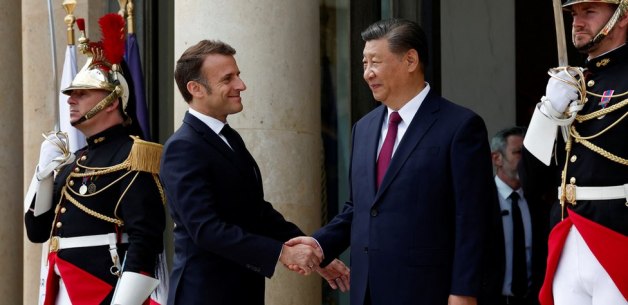 Makron i Si u Parizu 6. maja 2024./Reuters/Gonzalo Fuentes